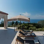 J&c Luxury Villa Ászosz